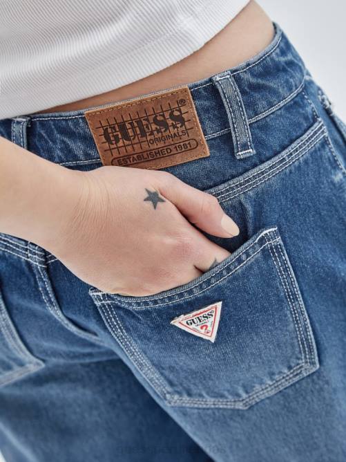 GUESS shorts boyfriend kit originals mujer 0P8X166 ir a un lavado medio más suave vestir