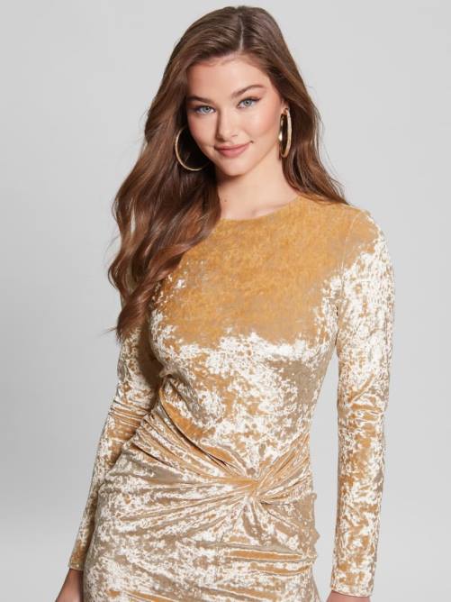 GUESS vestido de terciopelo sophie mujer 0P8X777 arena del sahara vestir