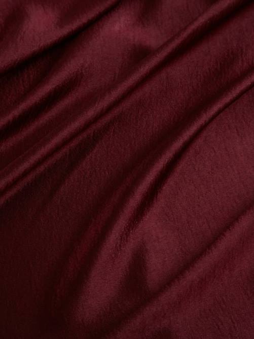 GUESS vestido taryn con cuello vuelto mujer 0P8X817 vino místico vestir