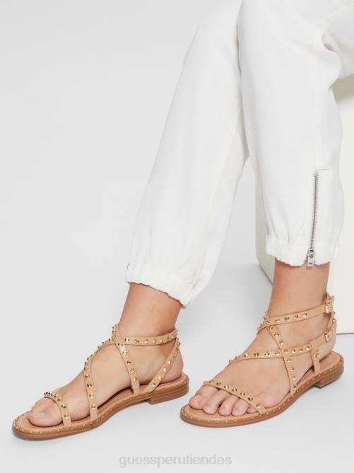 GUESS sandalias tipo gladiador con tiras y tachuelas yamara mujer 0P8X3453 luz natural 110 calzado