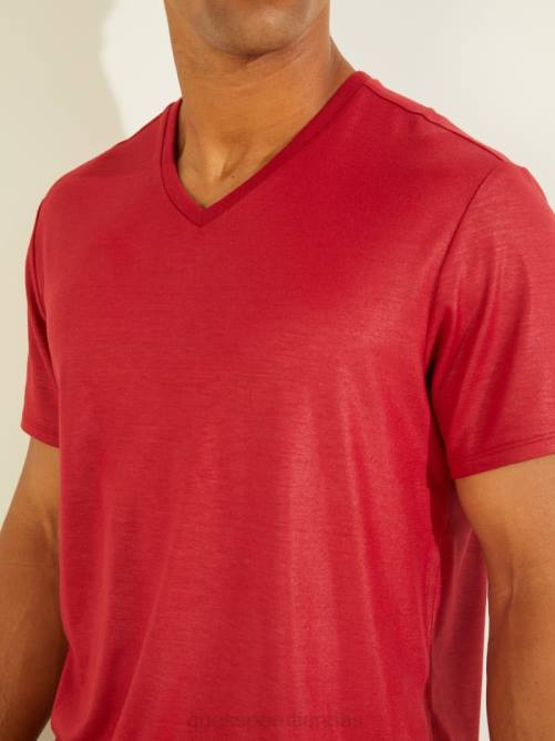 GUESS camiseta mason con cuello en v hombres 0P8X4123 chile rojo vestir
