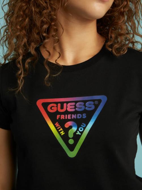 GUESS Camiseta para bebé con logo de amigos contigo unisexo 0P8X1284 negro vestir