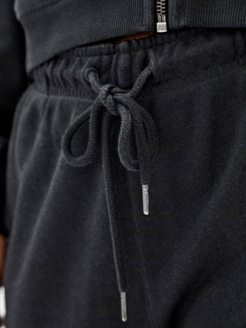 GUESS joggers originales con logo clásico unisexo 0P8X2475 negro azabache multicolor vestir